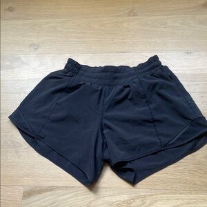 Lululemon Hotty Hot black shorts